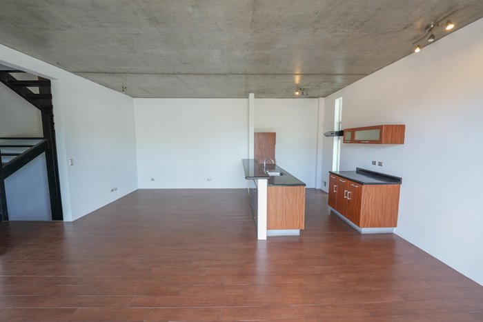 Loft de 1 habitación en Guachipelín Sur, Escazú in Escazú, San José — $220,000 - Photo 3 of 15