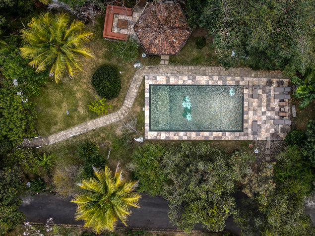 Se Vende Hacienda de Lujo Estilo Español en Rio Oro de Santa Ana in Santa Ana, San José — $1,650,000 - Photo 2 of 44