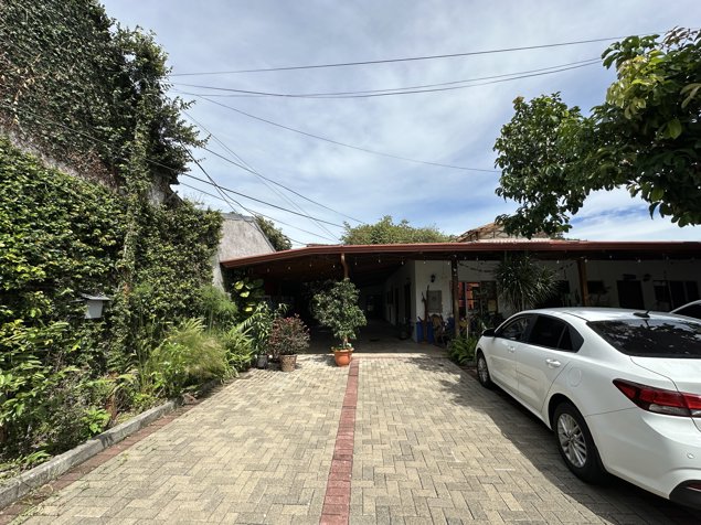 Local Comercial en Santa Ana en Santa Ana, San José — ₡ 1 200 000