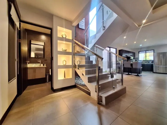 Venta de casa contemporánea en Ipis, Goicoechea. (AD) en Ipís, Goicoechea, San José — $365,000 - Foto 3 de 20