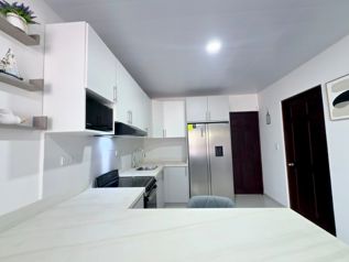 EXCLUSIVE RENTAL IN VILLARREAL | BRAND NEW & MOVE-IN READY in Tamarindo, Santa Cruz, Guanacaste — 550 000 ₡ - Photo 2 of 17