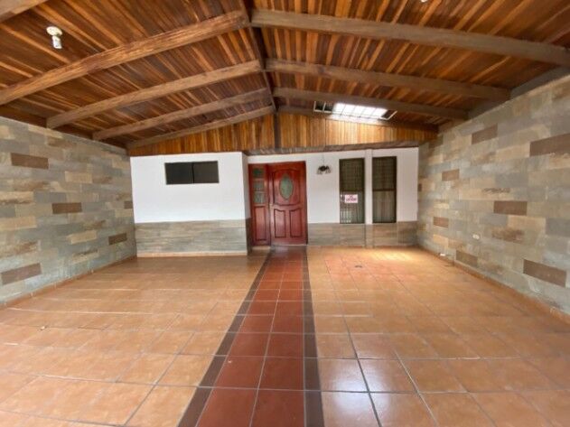 Venta de Casa en el Coyol de Alajuela.  en San José, Alajuela — $145,000