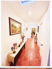 Hermosa casa de un solo nivel en Escazú in San Antonio, Escazú, San José — $445,000 - Photo 4 of 12