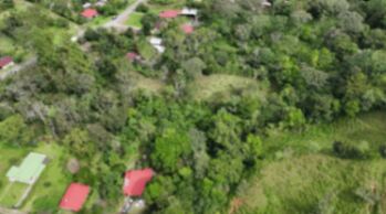 HERMOSA PROPIEDAD DE MÁS DE 1 ACRE, TERRENO PLANO Y QUEBRADA EN MIRAFLORES, PÉREZ ZELEDÓN in San Isidro De El General, Pérez Zeledón, San José — $54,000 - Photo 5 of 7