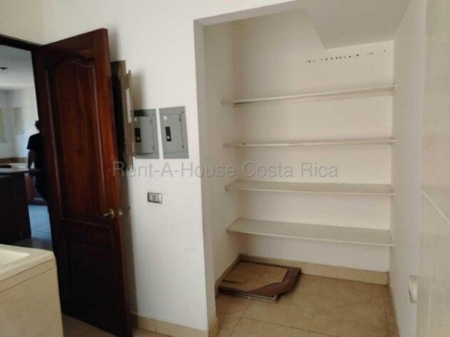 Venta de Apartamento en San Rafael de Escazú. RAH 26-2188 en San Rafael, Escazú, San José — $395,000
