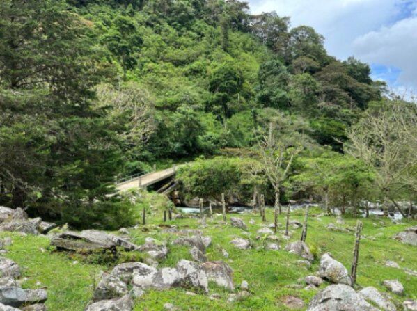 FINCA HERRADURA EN VENTA: 100.6 HA DE RESERVA HIDRICA Y FORESTAL EN EL CHIRRIPO en Rivas, Pérez Zeledón, San José — $2,200,000