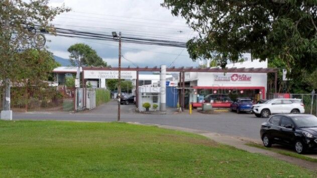 Venta de Bodega en El Centro de Alajuela. en Alajuela — $1,700,000