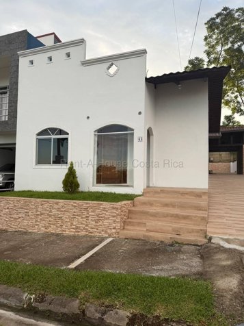 Venta de casa moderna con acabados de lujo y seguridad 24/7 #27-310 GS en Bolívar, Grecia, Alajuela — $231,000