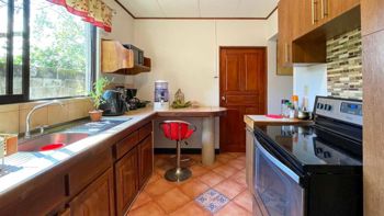 Home for sale in Atenas with Large Lot and Natural Surroundings en Jesús, Atenas, Alajuela — 110 000 000 ₡ - Foto 2 de 20