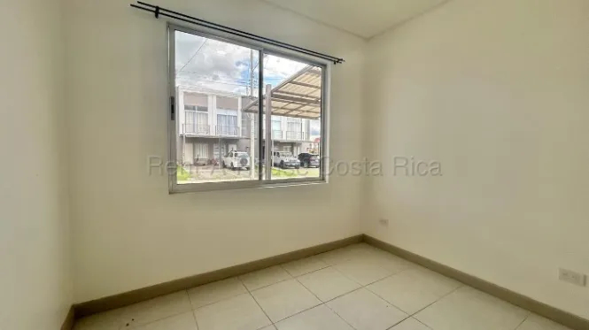 Venta de Casa de 3 Habitaciones en Alajuela  in San Antonio, Alajuela — $150,000 - Photo 3 of 10