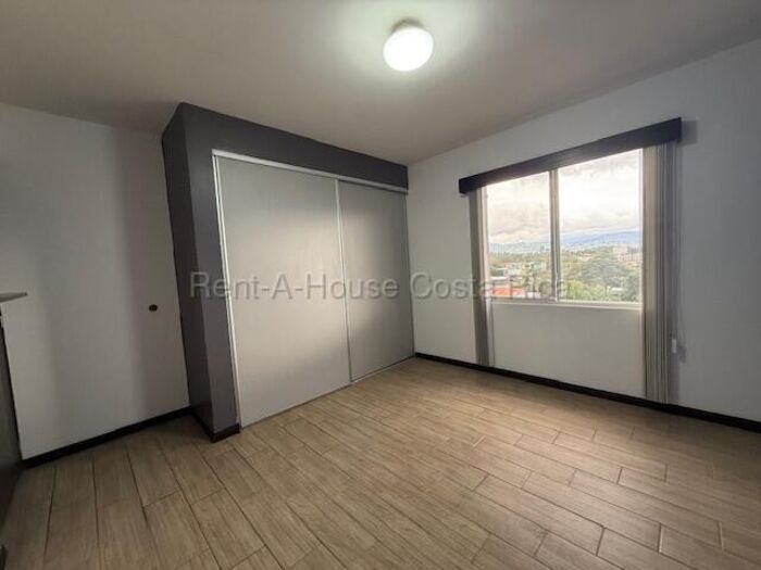 Alquiler apartamento 3 habitaciones con amenidades y 2 parqueos #26-1860 GS in Granadilla, Curridabat, San José — $1,300