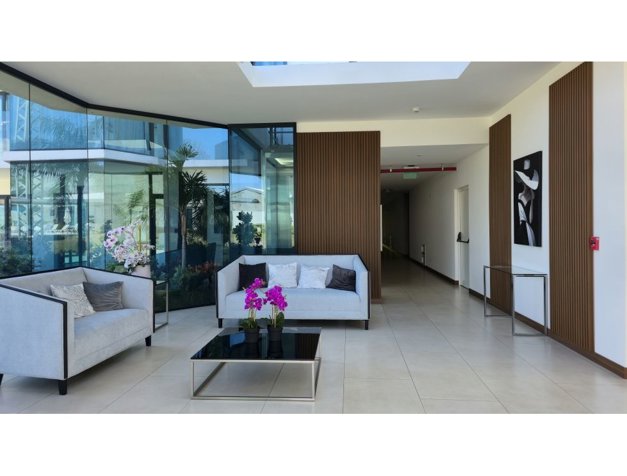Apartamento en Venta en Escazú, San Rafael. 5PVV9868303 in San Rafael, Escazú, San José — $370,000