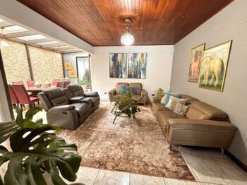 VENDO CASA EN SAN JOAQUÍN DE FLORES-HEREDIA. in San Joaquín, Flores, Heredia — $280,000 - Photo 5 of 20