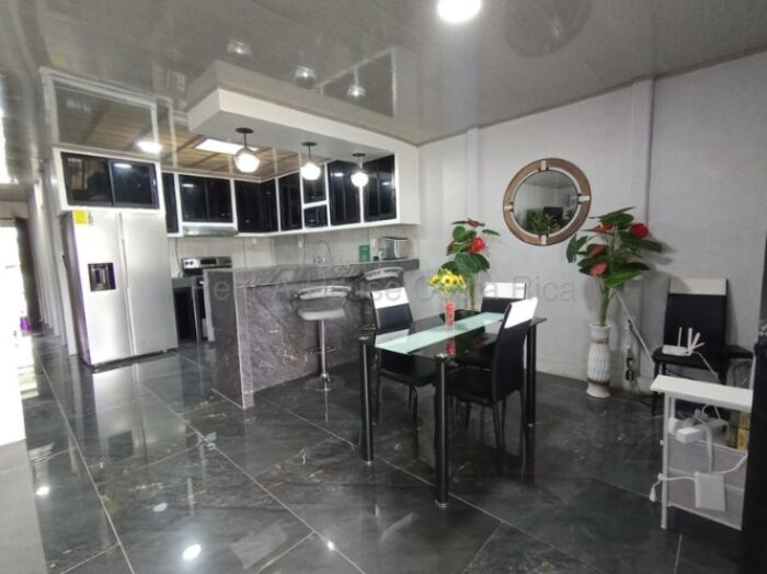 Venta de Casa en Pococí-Guápiles.  en Guápiles, Pococí, Limón — ₡ 45 000 000
