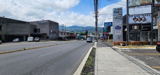 Alquiler de Local Comercial en San Rafael, Escazú. RAH 25-543 en San Rafael, Escazú, San José — $1,400