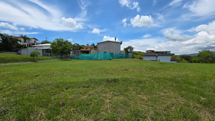 Lote Esquinero de 500 m² en Venta en Condominio Montezuma in Grecia, Alajuela — ₡ 52 000 000 - Photo 2 of 8