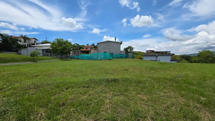 Lote Esquinero de 500 m² en Venta en Condominio Montezuma en Grecia, Alajuela — ₡ 52 000 000 - Foto 2 de 8