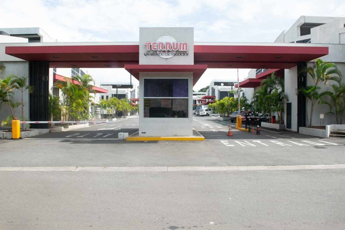 SE ALQUILA BODEGA EN CONDOMINIO POR EL AEROPUERTO en Río Segundo, Alajuela — $1,300