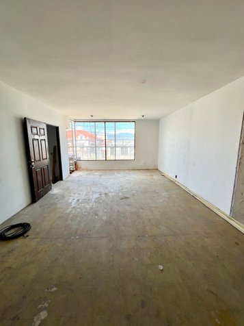 SE VENDE LOCALES , BODEGAS Y CUARTOS EN REMODELACION  PASEO COLON en Hospital, San José — ₡ 240 000 000 - Foto 3 de 14