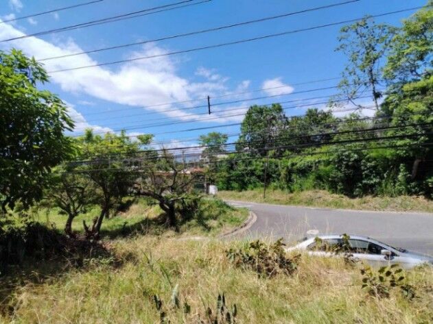 Venta de Lote en Piedades de Santa Ana. RAH 27-69 INVERSIÓN in Piedades, Santa Ana, San José — ₡ 60 000 000