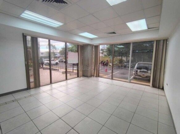 MLS-26-1510 LS ALQUILER OFICINA GOICOECHEA SAN JOSE in Rancho Redondo, Goicoechea, San José — $2,250
