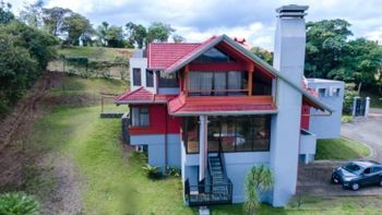 SE VENDE EXCLUSIVA CASA TIPO CHALET EN VOLIO, SAN RAMÓN en Volio, San Ramón, Alajuela — $551,000 - Foto 4 de 29