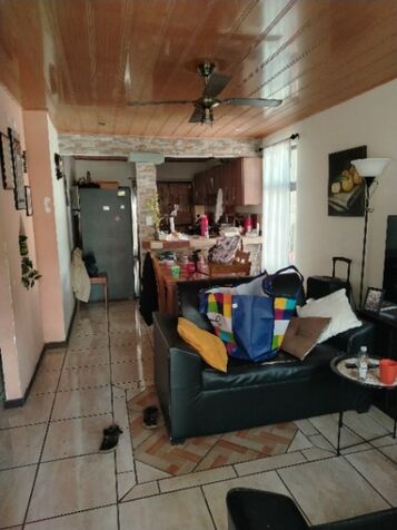 Casa en Escazú centrica en San Rafael, Escazú, San José — ₡ 65 000 000