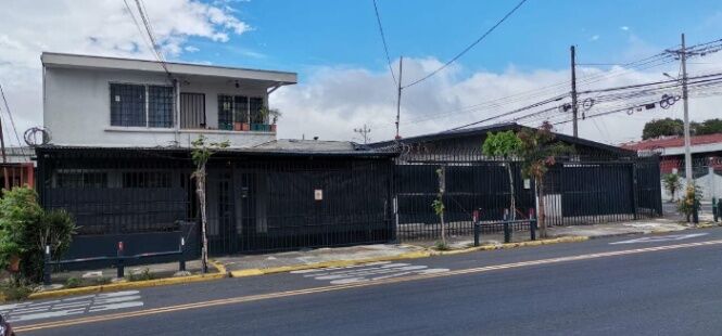 CASA EN VENTA, TIBÁS SAN JOSÉ, Cod#23-2879 en San Juan, Tibás, San José — ₡ 167 000 000