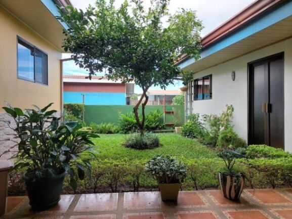 MMLS-25-175 LS VENTA CASA CON APARTAMENTO DESAMPARADOS ALAJUELA CONTACRENOS AL # 86127562 en San José, Alajuela — ₡ 80 000 000