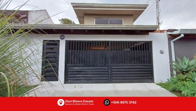 Venta de Casa con Gran Potencial en Montes de Oca in San Pedro, Montes De Oca, San José — $250,000