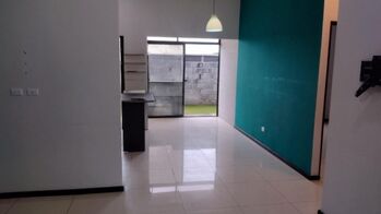 CASA EN VENTA CONDOMINIO RESERVA MORAVIA. 3 HABITACIONES Y PATIO. en La Trinidad, Moravia, San José — 84 000 000 ₡ - Foto 5 de 18