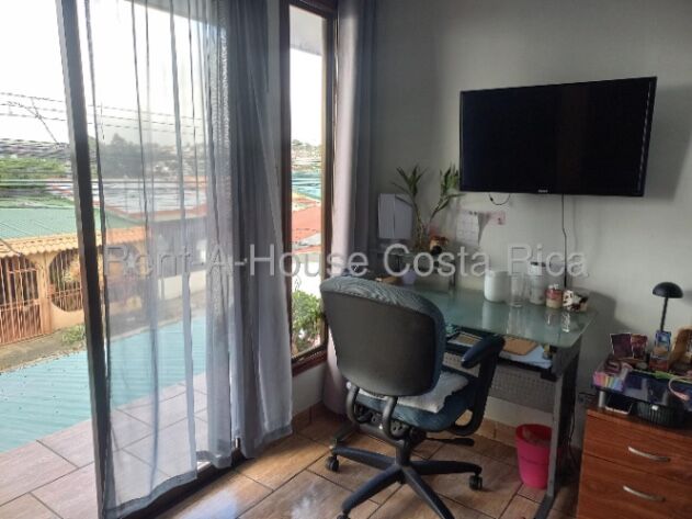 Venta Casa Guadalupe 26-1417 en Mata de Plátano, Goicoechea, San José — ₡ 85 000 000