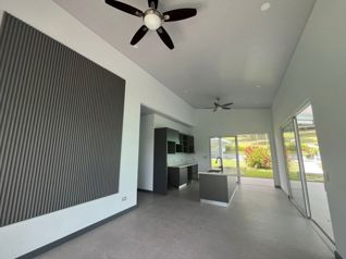 Casa moderna nueva con piscina cerca de la playa | Bajamar, Pacífico Central en Tárcoles, Garabito, Puntarenas — $290,000 - Foto 5 de 35