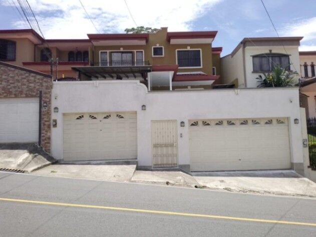 Venta de Casa en Sánchez de Curridabat. RAH 26-892 PRECIO REBAJADO in Sánchez, Curridabat, San José — $385,000