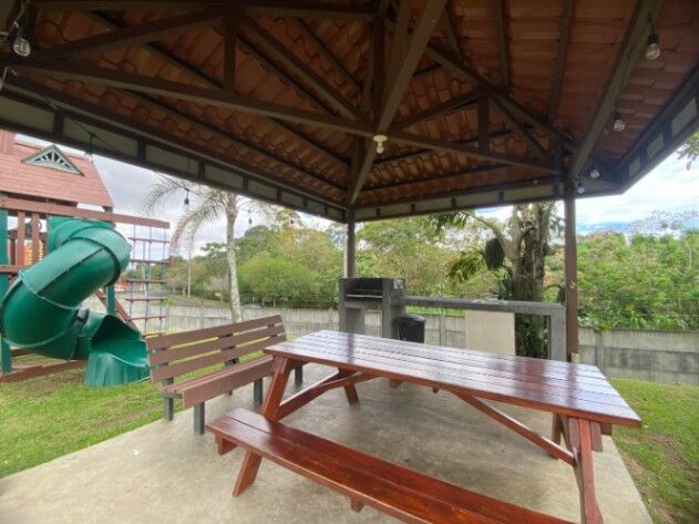 Venta de Apartamento en Granadilla de Curridabat. RAH 25-1813 en Granadilla, Curridabat, San José — $150,000 - Foto 3 de 12