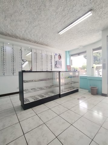 Commercial building for sale downtown Grecia in Grecia, Alajuela — ₡ 215 000 000 - Photo 3 of 7