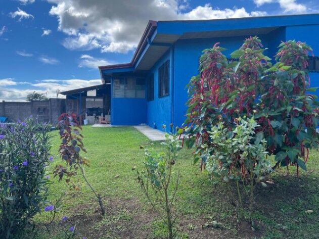 Venta de Acogedora Casa en Grecia / Mls. 26-696 OFC JB en Puente De Piedra, Grecia, Alajuela — $360,000