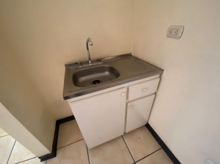 ALQUILER DE LOCAL, SAN JOSE, PLAZA QUIRRIZA   in Carmen, San José — $10,000
