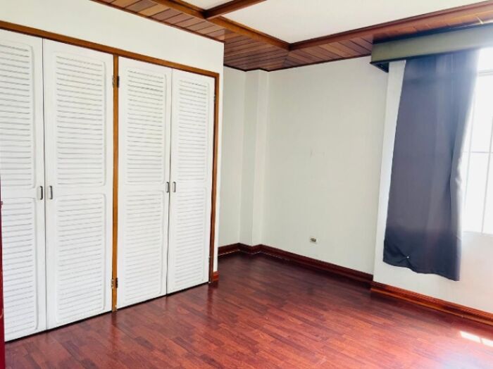 Venta de Apartamento en San Pedro, Montes de Oca.  en San Pedro, Montes De Oca, San José — $185,000