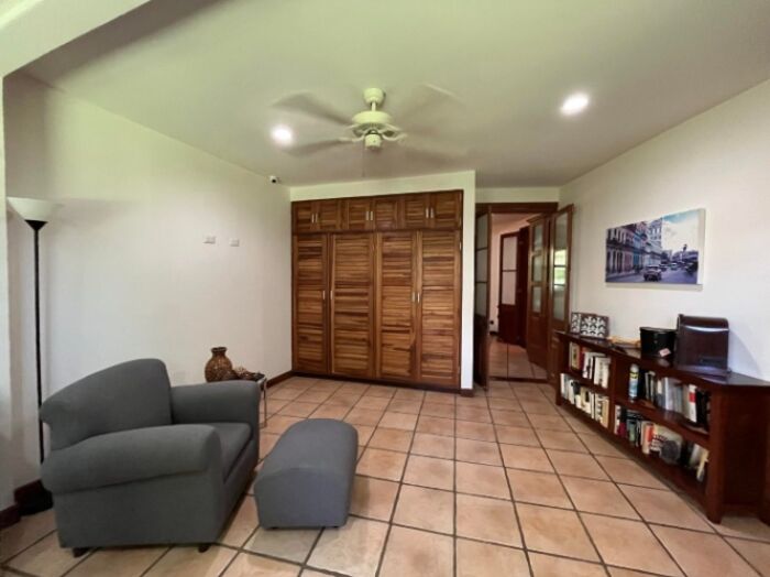 Venta de Casa en Brasil de Santa Ana. RAH 26-200 in Brasil, Santa Ana, San José — $900,000