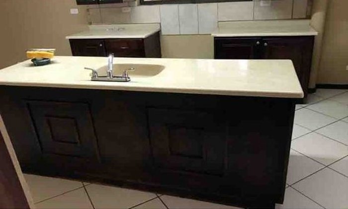 VENTA EDIFICIO DE 5 APARTAMENTOS, HEREDIA, CARIARI, LOS ARCOS en Ulloa, Heredia — $650,000