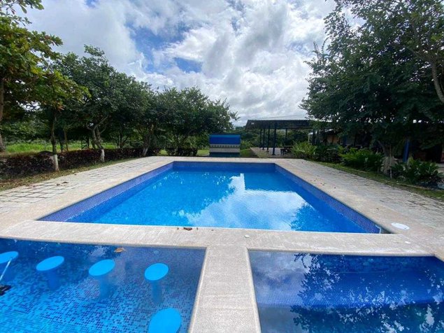 Finca de 2 hectáreas en Miramar de Puntarenas casa para 22 personas in Miramar, Montes De Oro, Puntarenas — ₡ 265 000 000