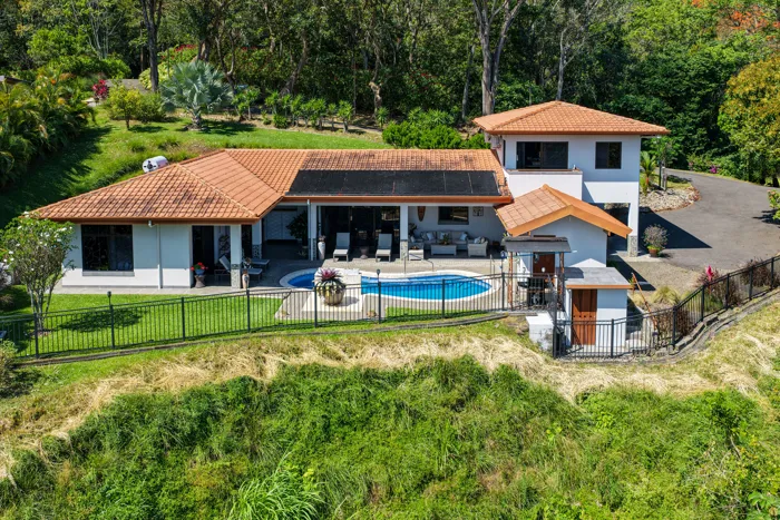 Exclusive Gated Community Home with Valley Views- Atenas in San José, Atenas, Alajuela — $698,000