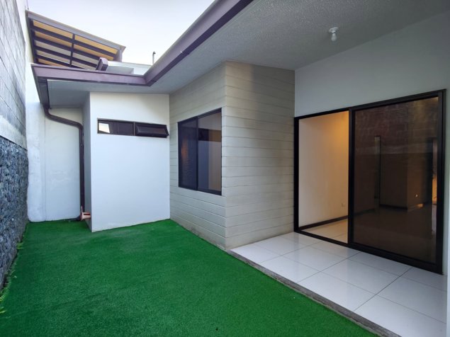 Se Alquila Casa, Condominio, Heredia parks in San Francisco, Heredia — $1,150 - Photo 2 of 20