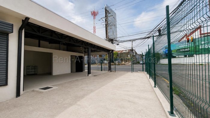 VENTA Lote Comercial Esquinero en Tibás –786 m²– Alta Exposición Vehicular en Cinco Esquinas, Tibás, San José — $590,000 - Foto 2 de 13
