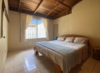 CASA CON JARDÍN EN VENTA EN PLENO CENTRO DE PÉREZ ZELEDÓN. in San Isidro De El General, Pérez Zeledón, San José — $199,999 - Photo 4 of 19