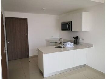 Apartamento en Venta Cinco Esquinas, Tibás, San José