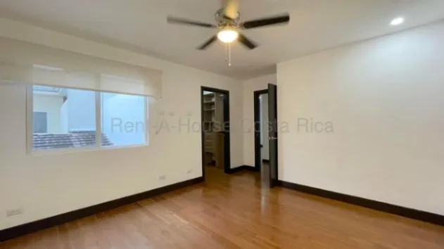 MLS-26-1761 VENTA CASA ESCAZU SAN JOSE en Escazú, San José — $230,000 - Foto 3 de 9