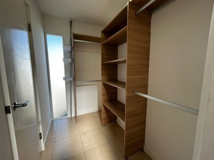 Oportunidad en Condominio: Casa Amplia de 158 m² con Aire Acondicionado y Seguridad. in Brasil, Santa Ana, San José — $190,000