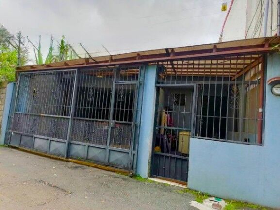 Se vende espaciosa casa en San Pablo Heredia 25-2008 in San Pablo, Heredia — $168,000